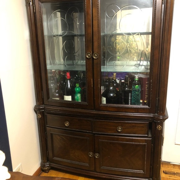 6 FOOT ELEGANT DARK BROWN CHINA - Picture 4 of 5